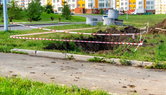 A trenchless method of sewer repair using horizontal drilling and sewer lining is a great repair method from TCI Companies.